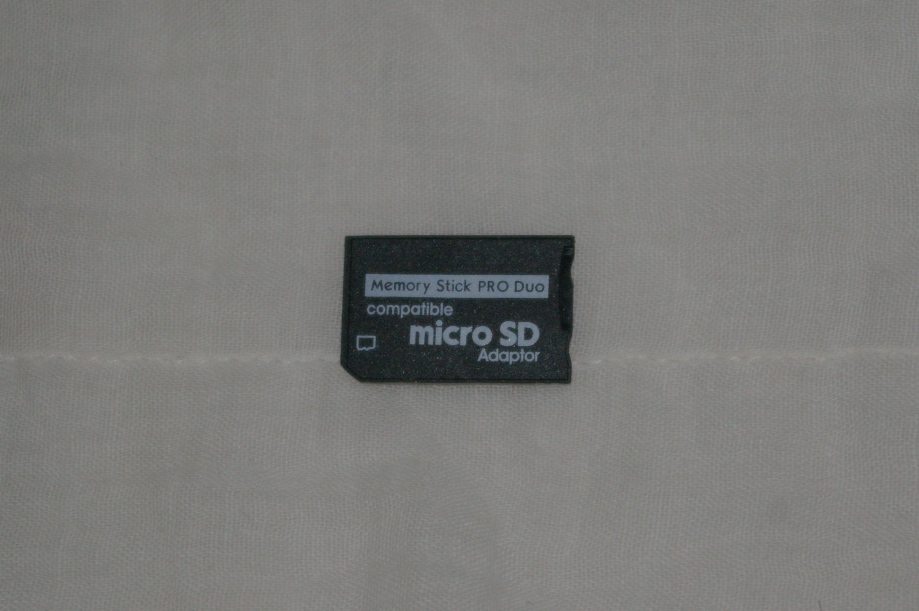 eBayで購入した Micro SD ⇒ Memory Stick PRO Duo アダプタ